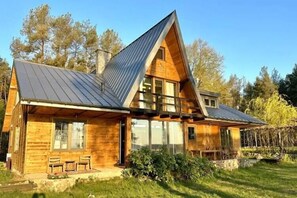 Exterior - Holiday villa with sauna, on the shore of the lake (Radogoszcz)
