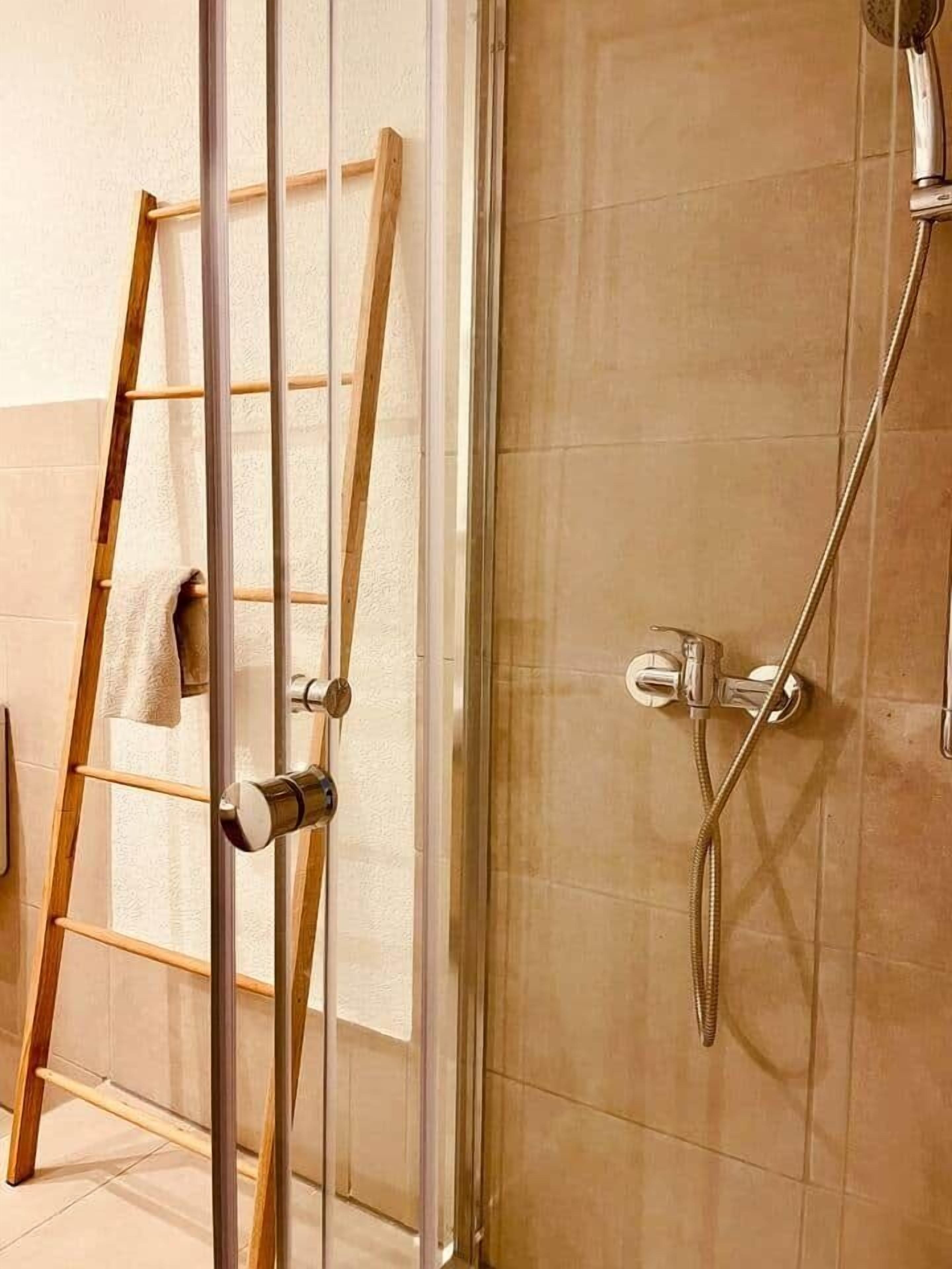 Hair dryer, towels
