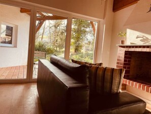 Interior - Odw Homes - Functional Apartment with Terrace (Weinheim)