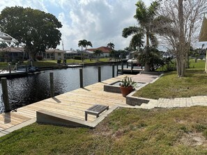 Property grounds - Spacious 4-bedroom house in fantastic Cape Coral (Cape Coral)