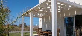 Villa Blue - Zannafondo Villas with private garden and 100 mt from the beach