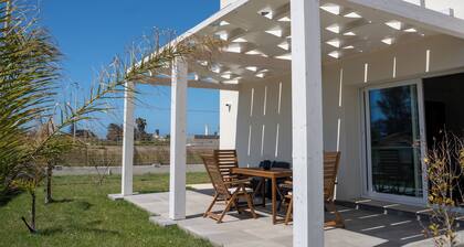 Villa Blue - Zannafondo Villas with private garden and 100 mt from the beach
