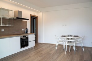 Four, plaque de cuisson, lave-vaisselle