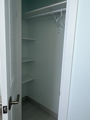 Interior - One bedroom and one washroom (Oakville)