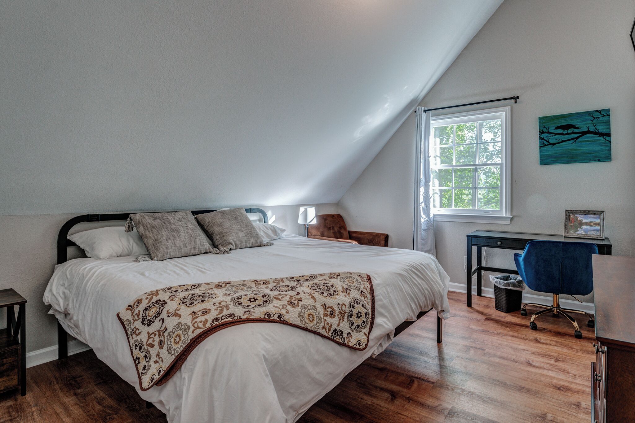 4 slaapkamers, een bureau, reisbedje, gratis wifi