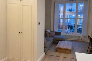 Living area - Apartment - Sleeps 2 - Paddington Station Close (London)