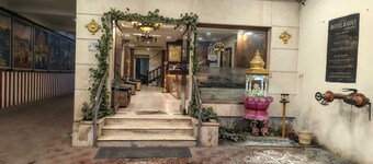 Hotel Raya's Annexe 1