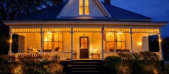Closest Stay to Corry House Historic Home w Porch Perfect for Wedding Weekends