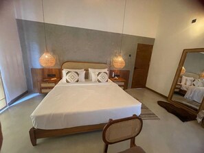 Deluxe-Doppelzimmer, Gartenblick | Schreibtisch, laptopgeeigneter Arbeitsplatz, kostenloses WLAN