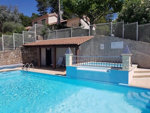 Chalet 4 étoiles - Piscine  - ccbehei