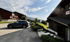 Property grounds - Apartment in Cernix Near Ski Slopes (Cohennoz)