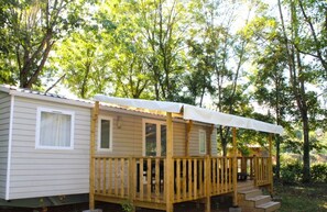 Exterior - ZEcamping 3 étoiles avec piscine chauffée en pleine nature (Belmont-sur-Rance)