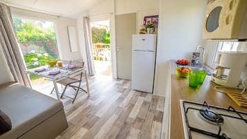 KjĂžleskap, mikrobĂžlgeovn og kokeplater