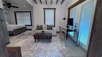 1 chambre, fer et planche à repasser, Wi-Fi, literie fournie