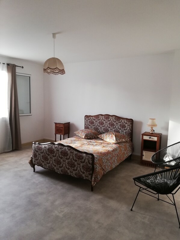 3 bedrooms, WiFi, bed sheets