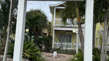 Deluxe House, 2 Bedrooms, Private Pool, Beachside | Exterior detail