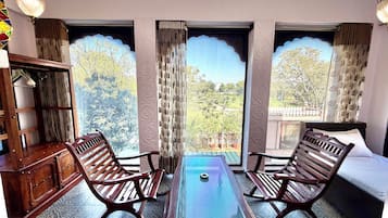 In-room safe, desk, laptop workspace, iron/ironing board