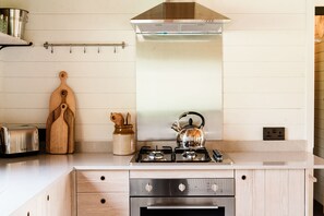 Fridge, oven, stovetop, toaster