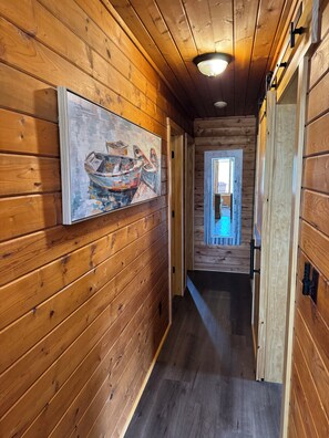 Interior - Charming 2-bedroom lake cabin in lovely Pequot Lakes (Pequot Lakes)