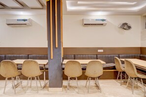 Rumah | Tempat makan