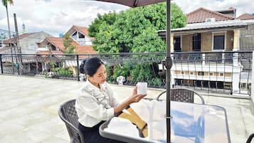 Kamar Single Standar | Balkon