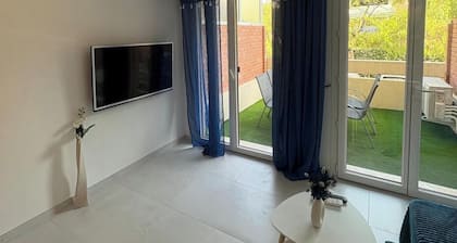 Santorini Escape Near Cannes & Saint-tropez