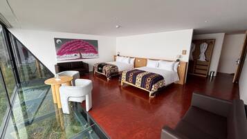 Luxury Suite, Mountain View | Free WiFi