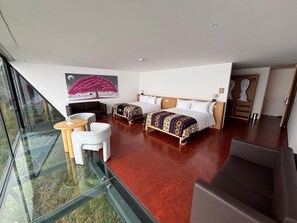 Suite de luxe, vistes a la muntanya | Habitacions insonoritzades i wifi gratuïta 