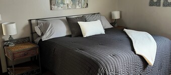 808 on 4th - Charming Family Home in the Heart of Town