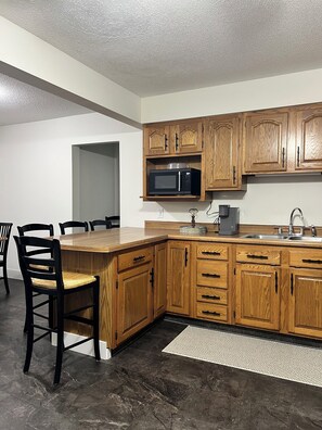 Micro-ondas, fogão, cooktop, lava-louças