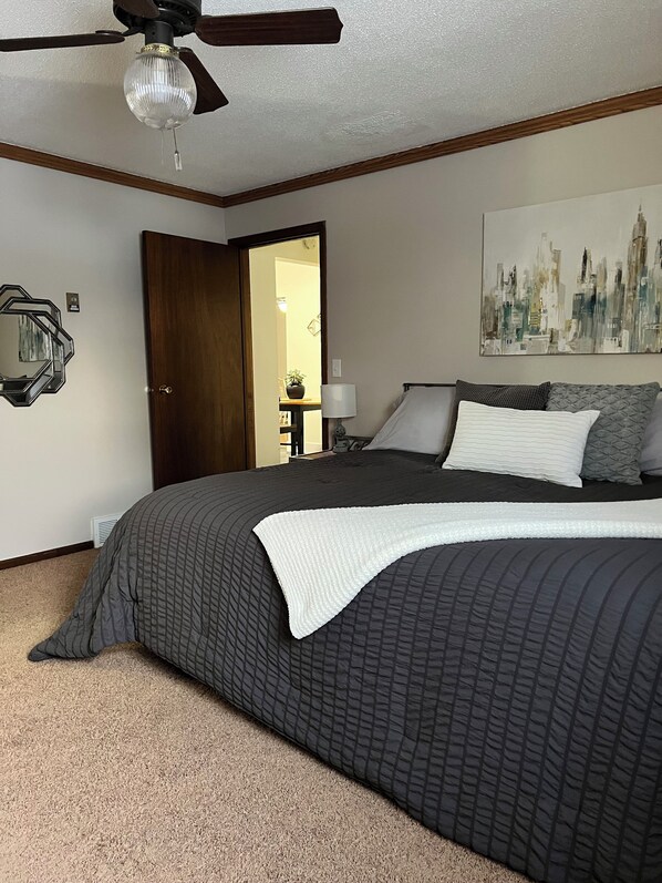 4 bedrooms, WiFi, bed sheets