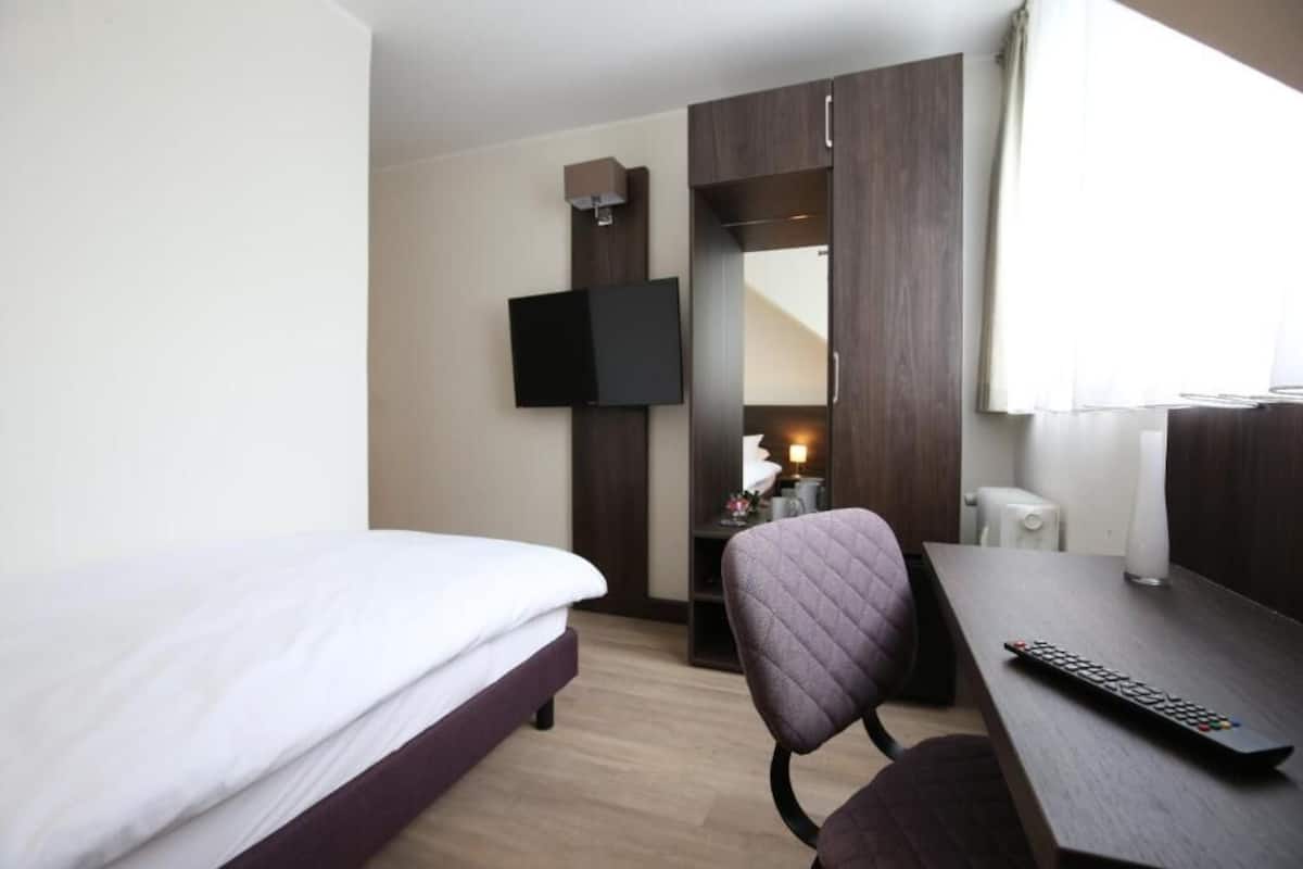 Comfort enkelrum | Skrivbord och gratis wi-fi