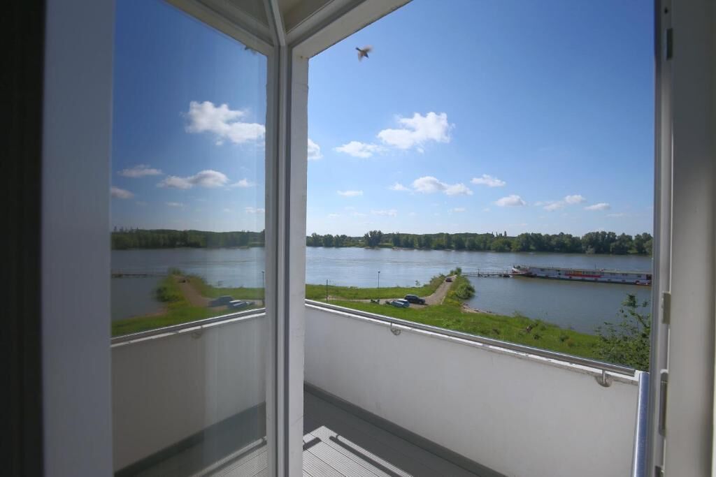 Comfort-Doppelzimmer, Balkon, Flussblick | Innenbereich