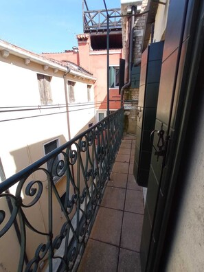 Property grounds - Figher 795 ( near the Rialto Bridge ) (Venezia)
