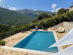 Alberca al aire libre 