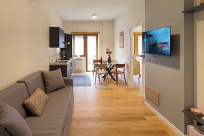 Living area - Cozy apartment a few steps from the historic square of S M in trastevere (roma)