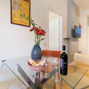 Dining - Cozy apartment a few steps from the historic square of S M in trastevere (roma)