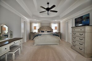 4 makuuhuonetta, silitysrauta/-lauta, Wi-Fi, vuodevaatteet