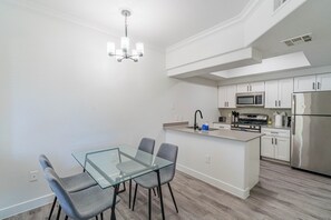 Dining - San Portella 2019 (Tempe)