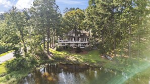 Exterior - Luxury Lakefront Retreat.  10 miles from The Masters.  Sleeps 14. (Evans)