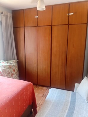 Iron/ironing board, Internet - Feet in the sand, come and enjoy the sound of the sea in our super chic little corner. (Praia Grande)