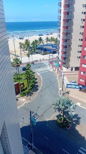 Miscellaneous - Feet in the sand, come and enjoy the sound of the sea in our super chic little corner. (Praia Grande)