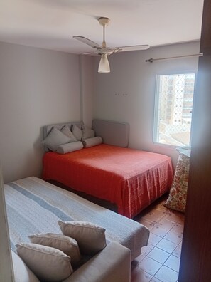 Iron/ironing board, Internet - Feet in the sand, come and enjoy the sound of the sea in our super chic little corner. (Praia Grande)