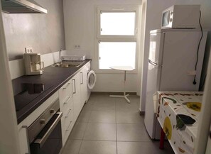 Apartment | Private kitchen - Apartamento en el Centro de Conil de la Frontera (Conil de la Frontera)