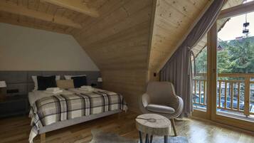 House | 3 bedrooms, individually furnished
