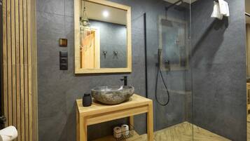 House | Bathroom
