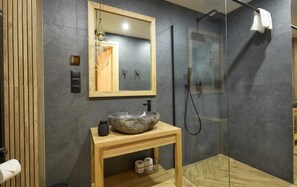House | Bathroom - Highlander-style Holiday Villa (Zakopane)