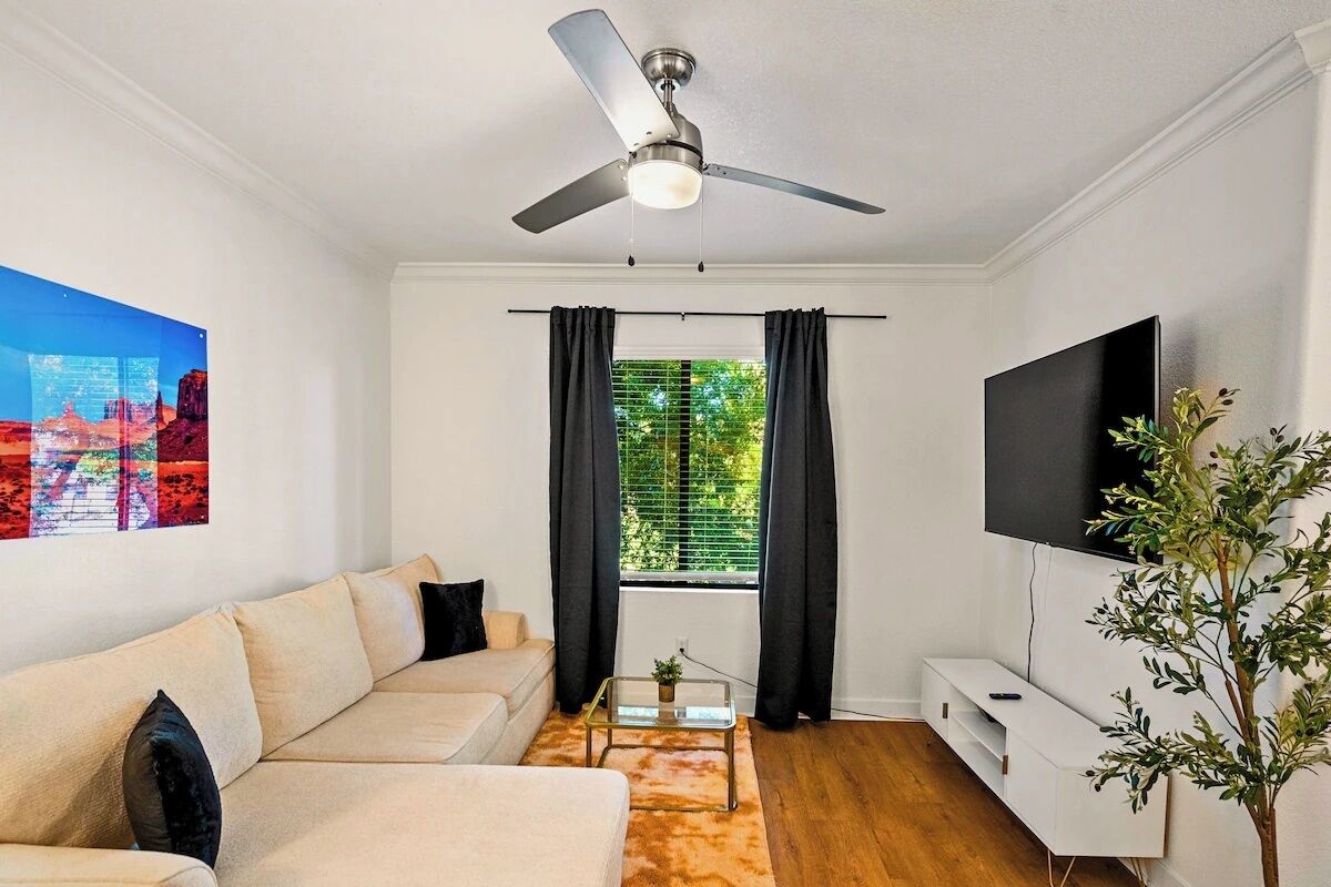 2BD2BA Resort Style | Gym | Pool | Living area | 65-inch Smart TV with cable channels