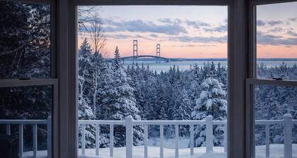 Mighty Mac Cape Cottage Spectacular Bridge Views