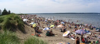 Daydream – Beachfront Cottage by Parlee Beach